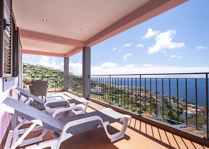 Ferienhaus Casa Do Miradoro Santa Cruz (Madeira)