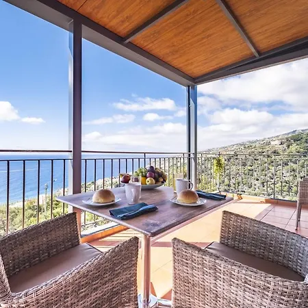 Holiday home Casa Do Miradoro Santa Cruz (Madeira)