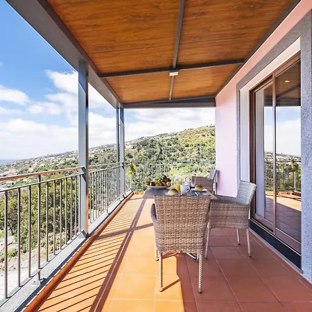 Dom wakacyjny Casa Do Miradoro *