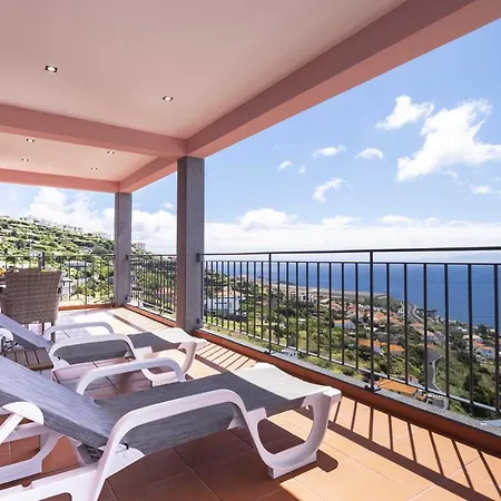 Holiday home Casa Do Miradoro Santa Cruz (Madeira)