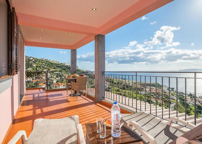 Casa Do Miradoro * Santa Cruz (Madeira)